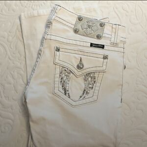 Miss Me Off-White Vintage Angel Wings Capri Jeans